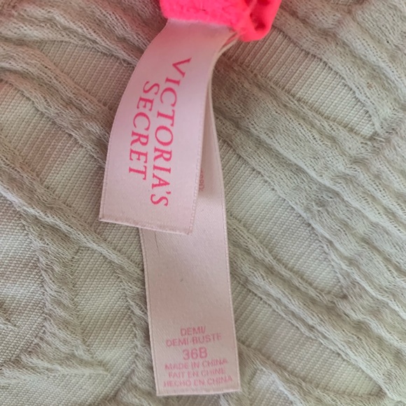 Victoria’s secret 36 B hot coral coral - Picture 4 of 8